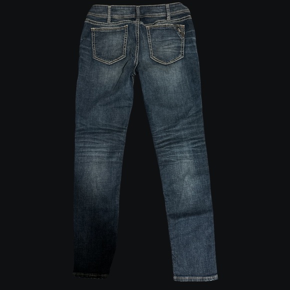 Ladies silver jeans. Distressed. Excellent condition. Elyse skinny. W33/L31 - Picture 2 of 7